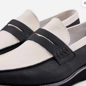 Marc Nolan two- tone penny loafer Size 9/9.5